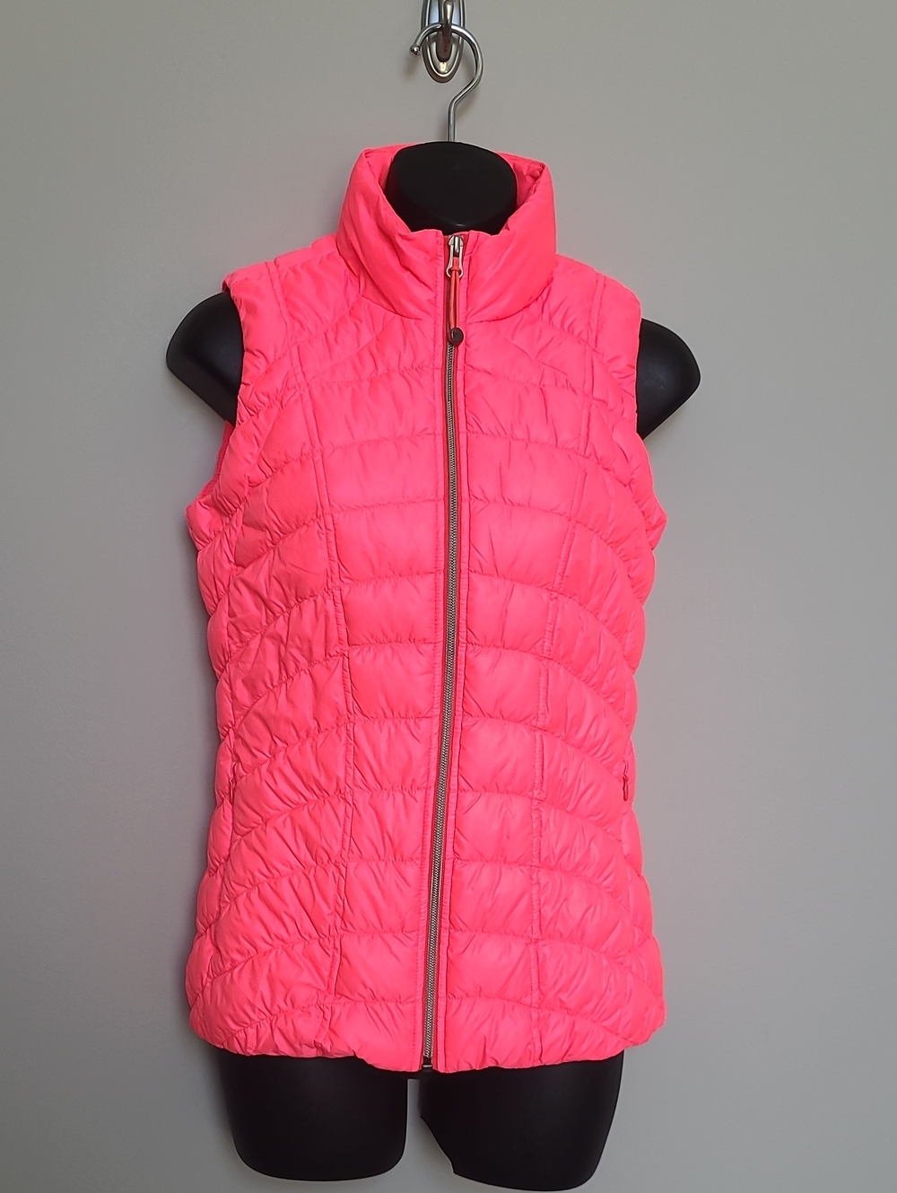 Athleta XS Down Vest Bright Pink Quilted Puffer